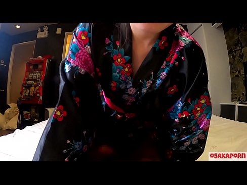 ❤️ Jong cosplay-meisie hou van seks tot orgasme met 'n spuit in 'n perdevrou en 'n blowjob. Asiatiese meisie met harige poes en pragtige tiete in tradisionele Japannese kostuum in amateurvideo wat masturbasie met fokspeelgoed wys. Sakura 3 OSAKAPORN. ❌  Seks op af.javdoe.top ❌️